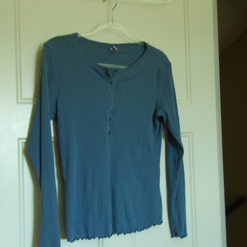 Old Navy Blue Lettuce Edge Henley